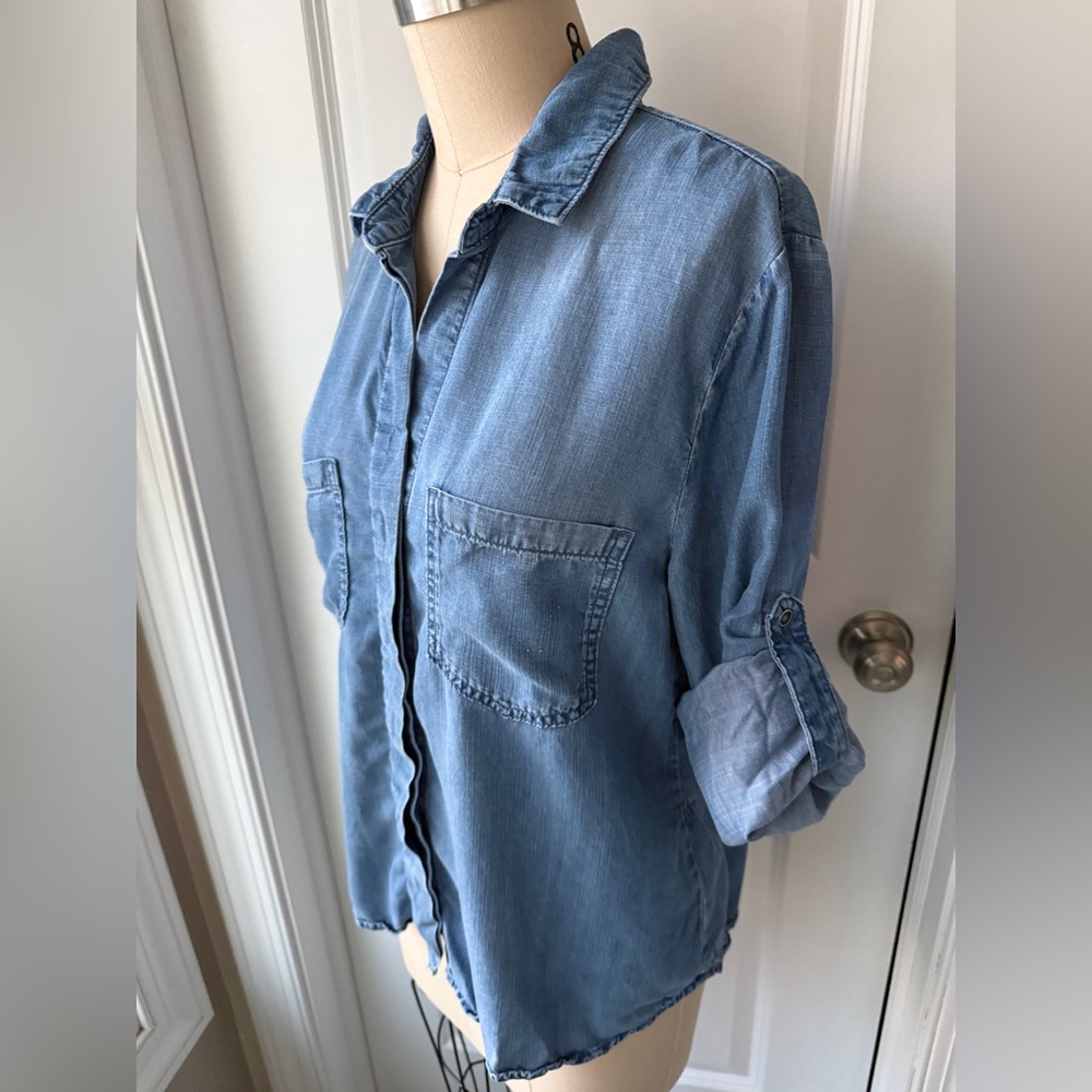 Cloth & Stone Tencel Split Back Button Down Shirt Anthropologie - Picture 7 of 7